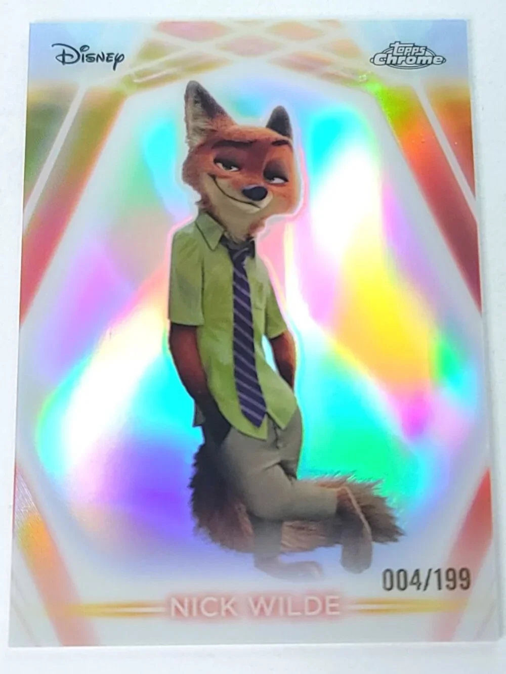 Nick Wilde Topps 2026 Disney Neon Holo Chrome Refractor Limited 004/199 CNE